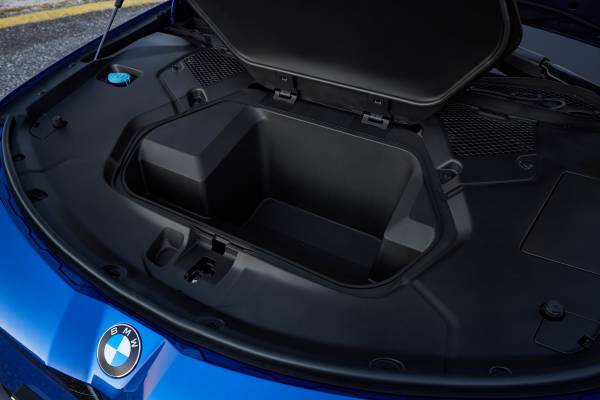 Interior del nuevo BMW i3 2027 con Panoramic iDrive