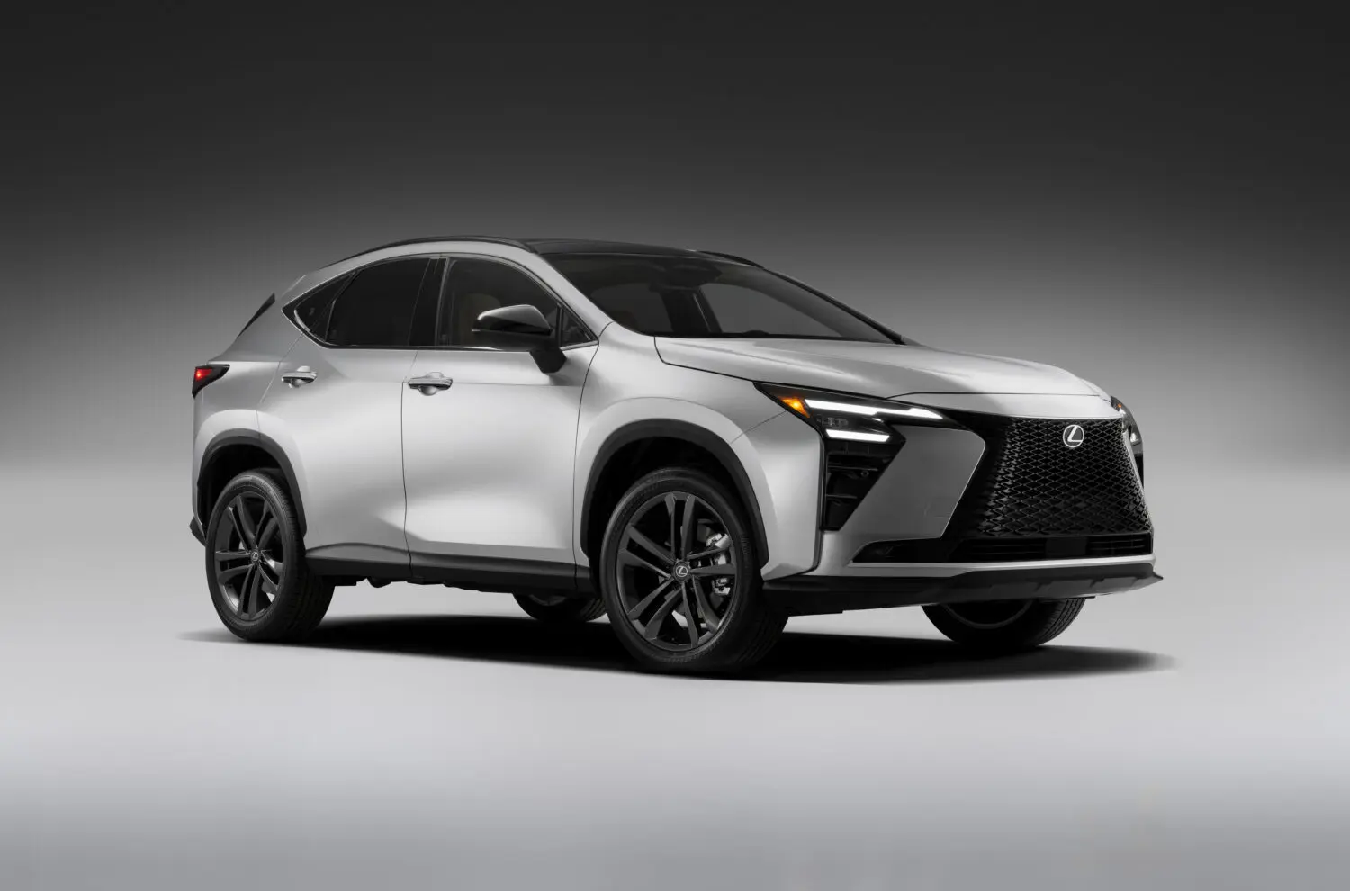 Lexus NX 2027 híbrida y plug-in hybrid